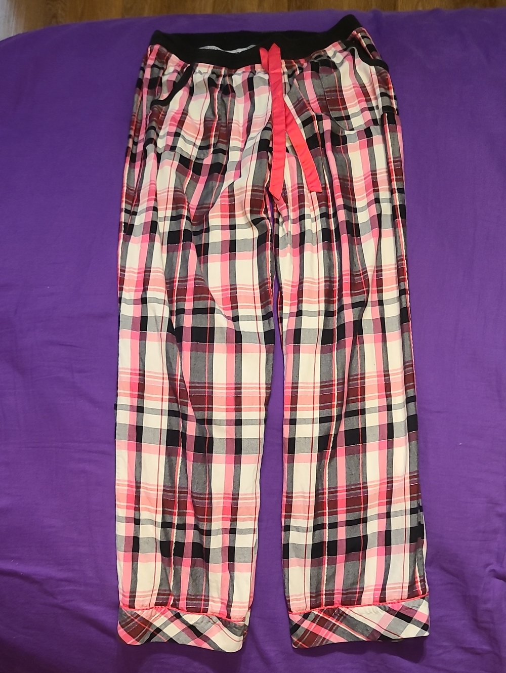 Victoria's Secret Pink & Black Plaid Pajama Pants